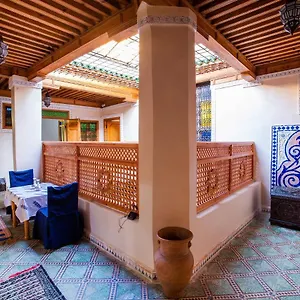 https://famille-fahym.hotelfesmorocco.com