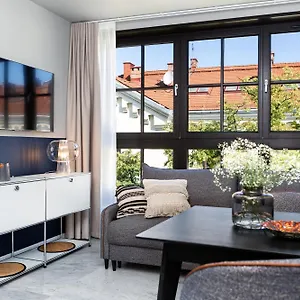 ***** Aparthotel H11 Poland